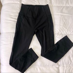 Lululemon All the Right Places Crop size 4